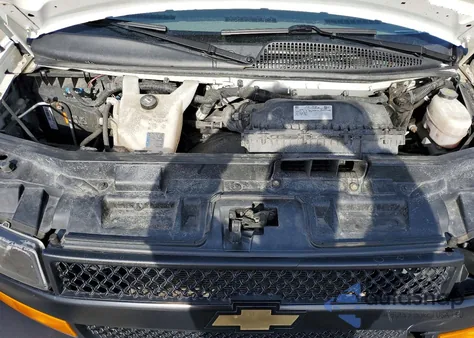 2021 Chevrolet Express G2500 z USA, uszkodzony, nr VIN 1GCWGAFP4M1309373